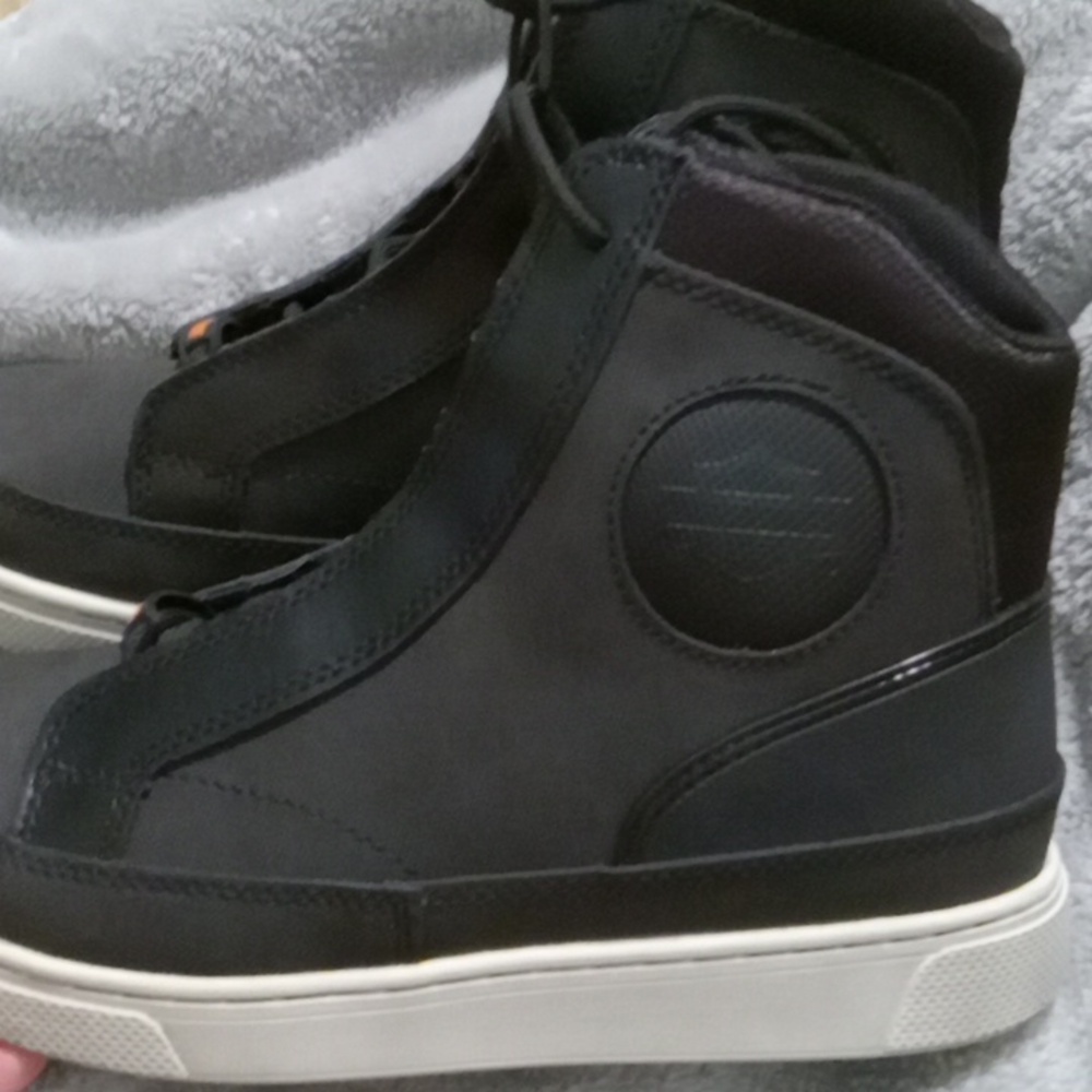 Harley-Davidson Black and White High-Top Sneakers - Picture 3 of 4